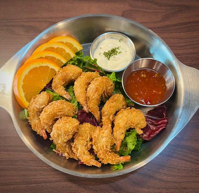 Coconut shrimp&Salad